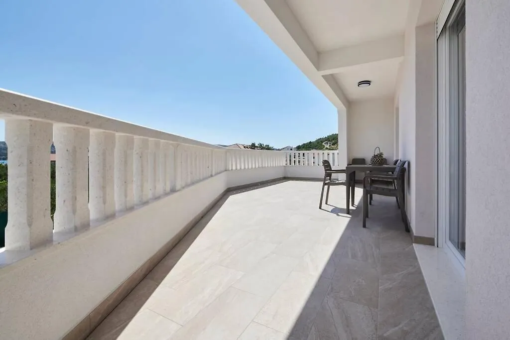 Villa Mardia Seget Vranjica