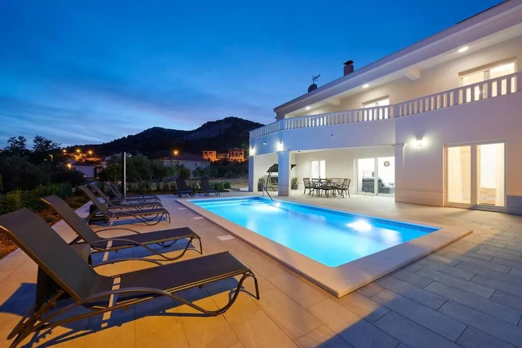 Villa Mardia Seget Vranjica